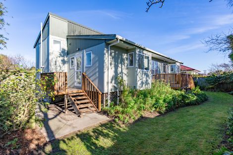 Photo of property in 85 Palmers Road, New Brighton, Christchurch, 8083