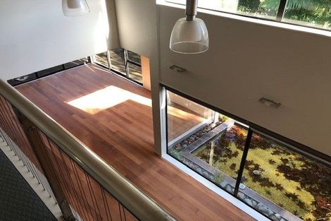 Photo of property in 48 Newbury Place, Schnapper Rock, Auckland, 0632