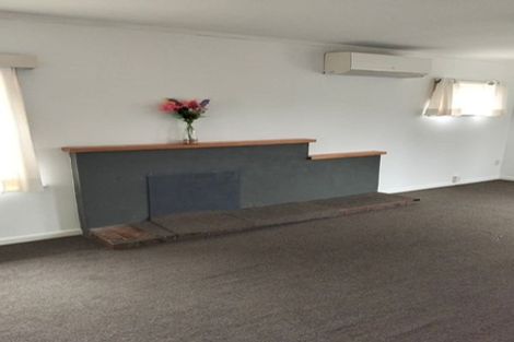 Photo of property in 1/450 Great South Road, Opaheke, Papakura, 2113