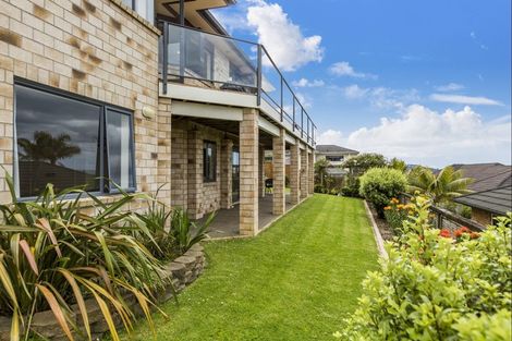 Photo of property in 49 Grovenor Drive, Orewa, 0931