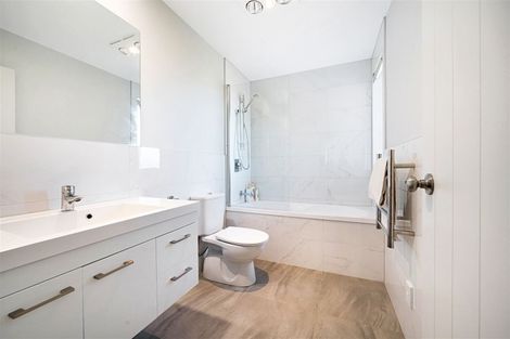 Photo of property in 51a Routley Drive, Glen Eden, Auckland, 0602