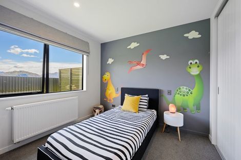 Photo of property in 29 Little Alpha Loop, Wanaka, 9305