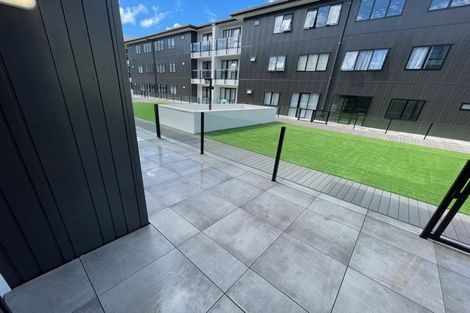 Photo of property in 19/11 Carlos Drive, Flat Bush, Auckland, 2016