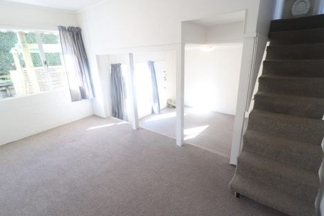 Photo of property in 52 Fruitvale Road, New Lynn, Auckland, 0600