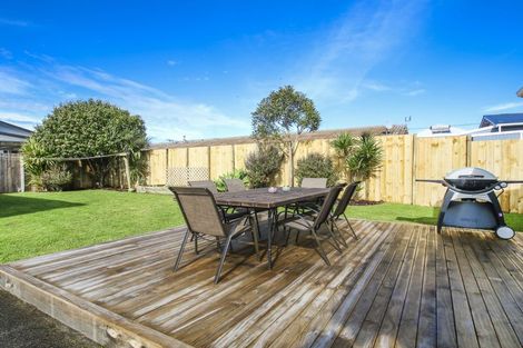 Photo of property in 3 Copley Street, New Lynn, Auckland, 0600