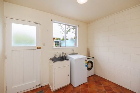 Photo of property in 2/361 Botanical Road, West End, Palmerston North, 4412