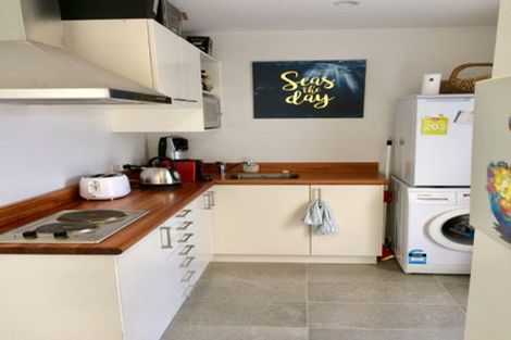 Photo of property in 57a Gloria Avenue, Te Atatu Peninsula, Auckland, 0610