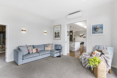 Photo of property in 38 Hawthorne Lane, Kingseat, Papakura, 2580