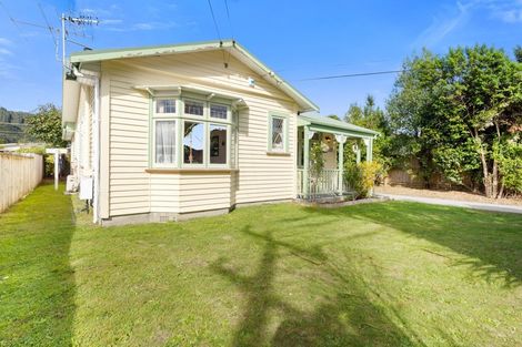 Photo of property in 53 Miro Street, Trentham, Upper Hutt, 5018