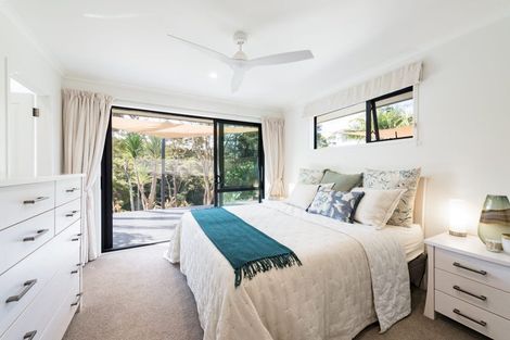 Photo of property in 11 Spinnaker Point, Haruru, 0204