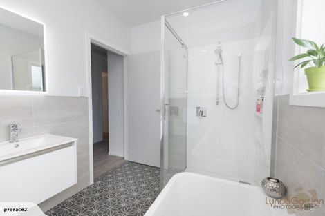 Photo of property in 73a Meeanee Road, Taradale, Napier, 4112