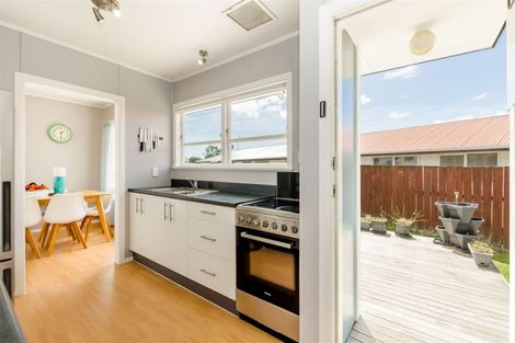 Photo of property in 59 Michael Road, Paraparaumu Beach, Paraparaumu, 5032