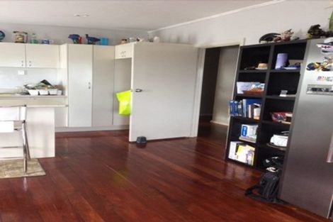 Photo of property in 23 Margan Avenue, New Lynn, Auckland, 0600