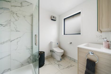 Photo of property in 5/176 Cambridge Terrace, Fairfield, Lower Hutt, 5011