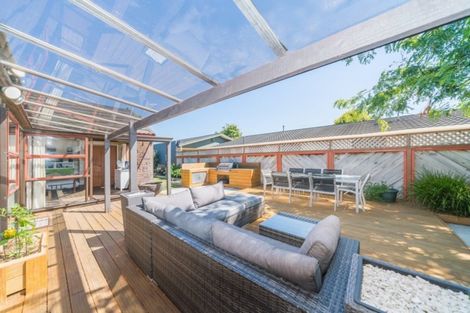 Photo of property in 7 Grange Place, Milson, Palmerston North, 4414