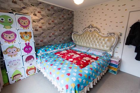 Photo of property in 57 Oriana Crescent, Hornby, Christchurch, 8042