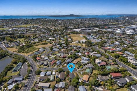 Photo of property in 7 Camilla Grove, Totara Vale, Auckland, 0629