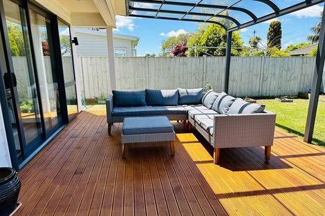 Photo of property in 54 Waituarua Drive, Takanini, 2112