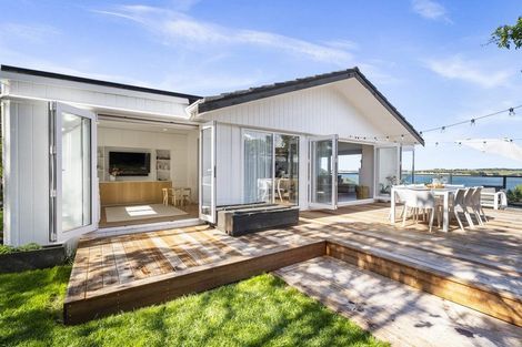 Photo of property in 785 Whangaparaoa Road, Manly, Whangaparaoa, 0930