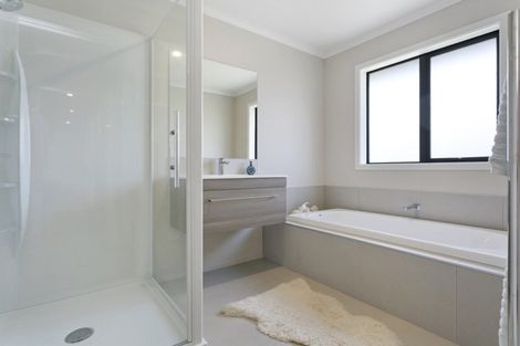 Photo of property in 93 Saint Kilda Road, Cambridge, 3434