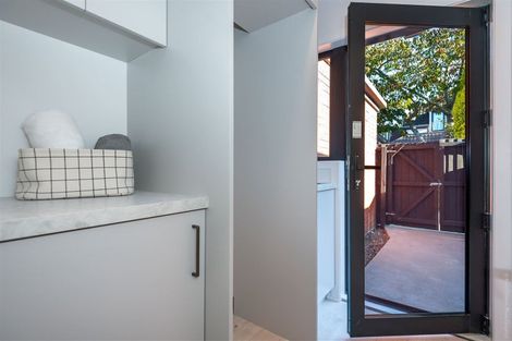 Photo of property in 1/9 Claverley Gardens, Avonhead, Christchurch, 8042