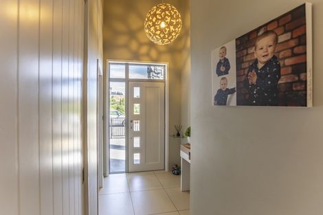 Photo of property in 6a Parkland Drive, Waipawa, 4210