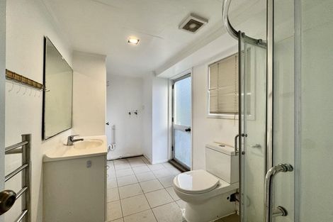 Photo of property in 2/144 Bradbury Road, Botany Downs, Auckland, 2010