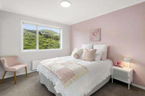 Photo of property in 3 Makomako Road, Brooklyn, Wellington, 6021