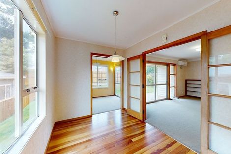 Photo of property in 3 Dunmail Way, Newlands, Wellington, 6037