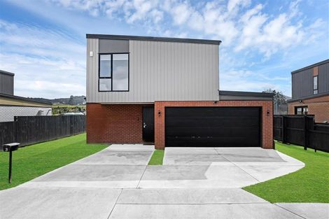 Photo of property in 3 Waikaha Street, Pokeno, 2472