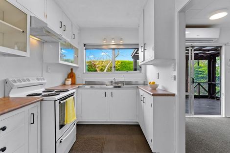 Photo of property in 2/28 Verbena Road, Birkdale, Auckland, 0626