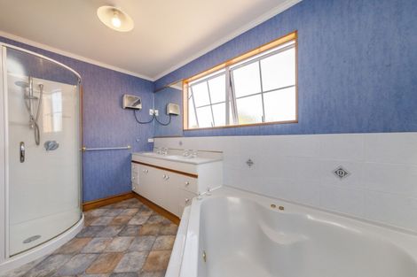 Photo of property in 155 High Street, Bulls, 4818