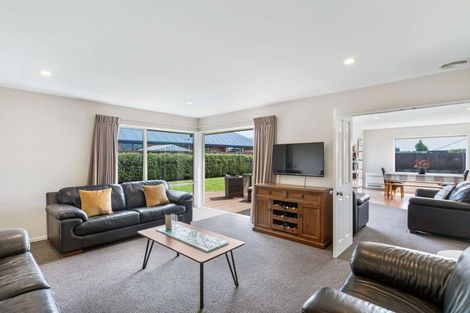 Photo of property in 102 Courtenay Drive, Kaiapoi, 7630