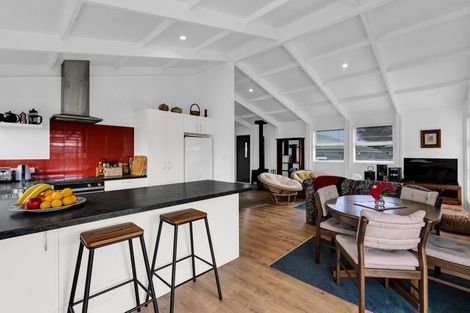 Photo of property in 15 Tasman Street, Opunake, 4616