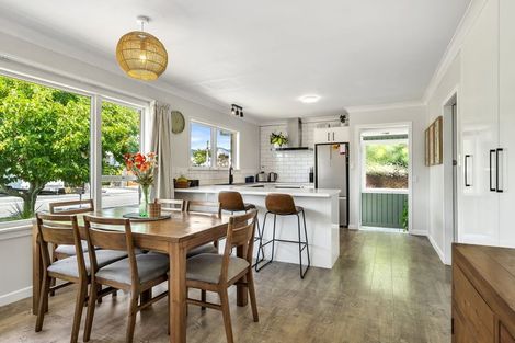 Photo of property in 19 Devon Street, Stoke, Nelson, 7011