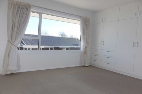 Photo of property in 11 Powell Crescent, Ilam, Christchurch, 8041