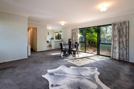 Photo of property in 11unit Mckee Avenue, Fenton Park, Rotorua, 3010