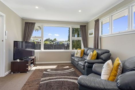 Photo of property in 13 Johns Road, Rangiora, 7400