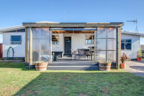 Photo of property in 21 Freyberg Avenue, Tamatea, Napier, 4112