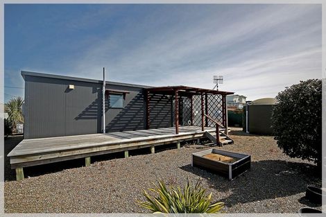 Photo of property in 15a Roore Street, Foxton Beach, Foxton, 4815