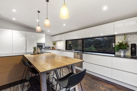 Photo of property in 166 Godley Road, Titirangi, Auckland, 0604