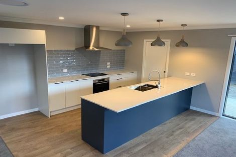 Photo of property in 42 Rose Leigh Drive, Cambridge, 3434