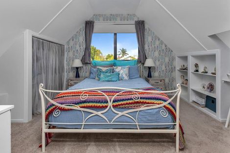 Photo of property in 1 Ishtar Place, One Tree Point, 0118