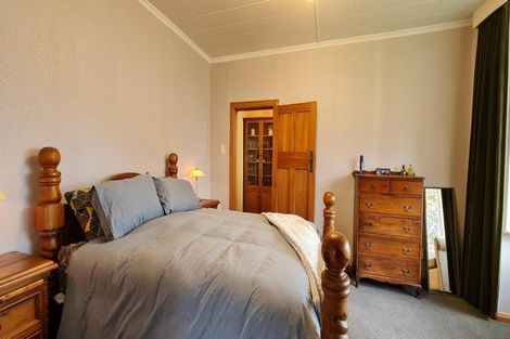 Photo of property in 2 Weraroa Road, Levin, 5510