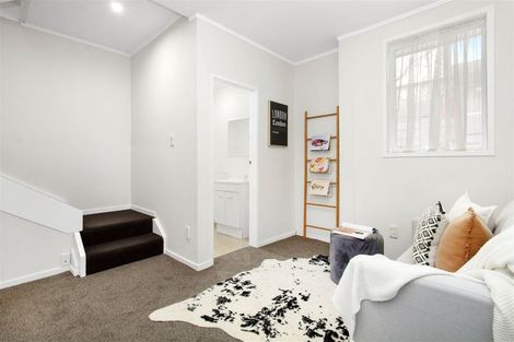 Photo of property in 78 Churton Drive, Churton Park, Wellington, 6037