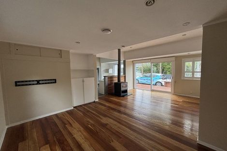 Photo of property in 2 Te Pari Pari Road, Pukerua Bay, 5026