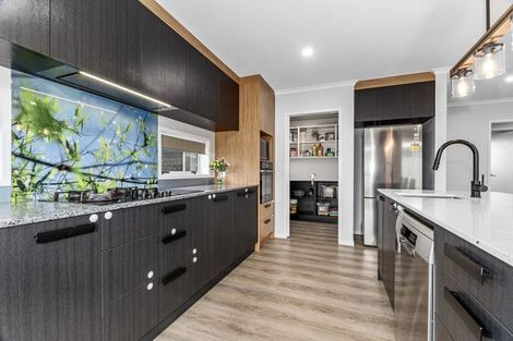 Photo of property in 12 Maui Place, Te Kamo, Whangarei, 0112