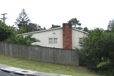 Photo of property in 1/801 Beach Road, Browns Bay, Auckland, 0630