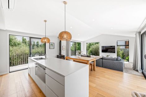 Photo of property in 7 Matipo Street, Wanaka, 9305