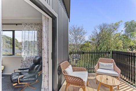 Photo of property in 120a Mangorei Road, Merrilands, New Plymouth, 4312